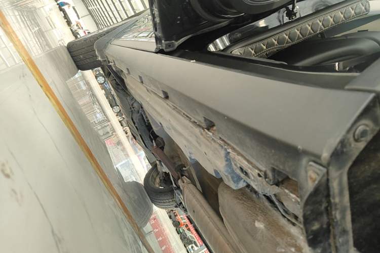 Used BYD Tang 2018 2.0T Automatic SmartConnect Prestige 7-Seater China V Standard Left Side Sill