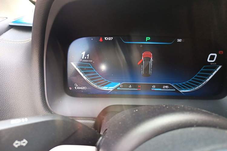 Used BYD Tang 2018 2.0T Automatic SmartConnect Prestige 7-Seater China V Standard Odometer Close Up
