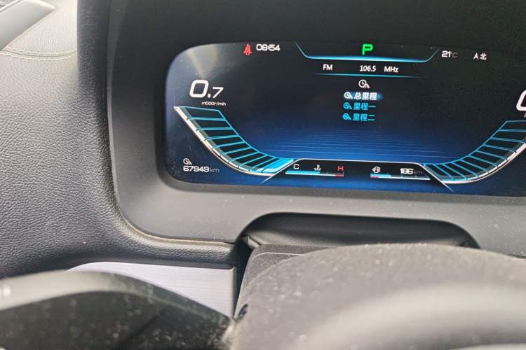 Used BYD Tang 2018 2.0T Automatic SmartConnect Prestige 7-Seater China V Standard Odometer Close Up