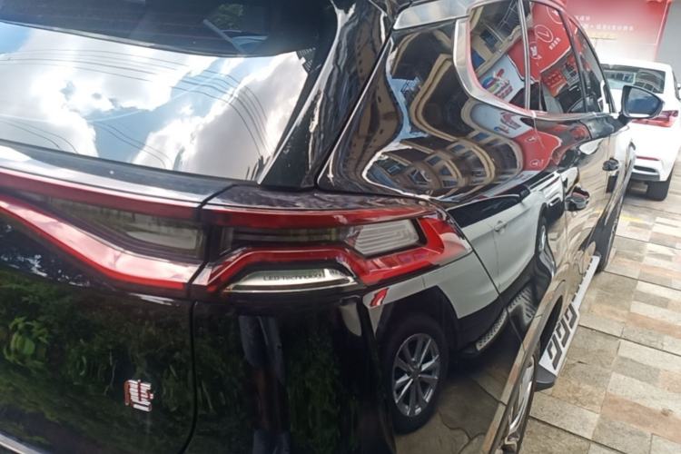 Used BYD Tang 2018 2.0T Automatic SmartConnect Prestige 7-Seater China V Standard Rear Right 45 Deg