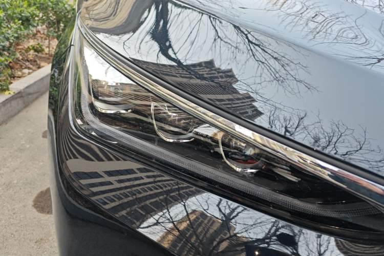 Used BYD Tang 2018 2.0T Automatic Smart Connect Prestige 7-Seater China V Standard Right Front Headlight