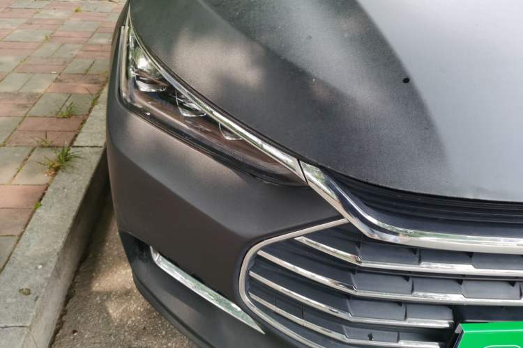 Used BYD Tang 2018 2.0T Automatic SmartConnect Prestige 5-Seater Emission Standard China V Right Front Headlight
