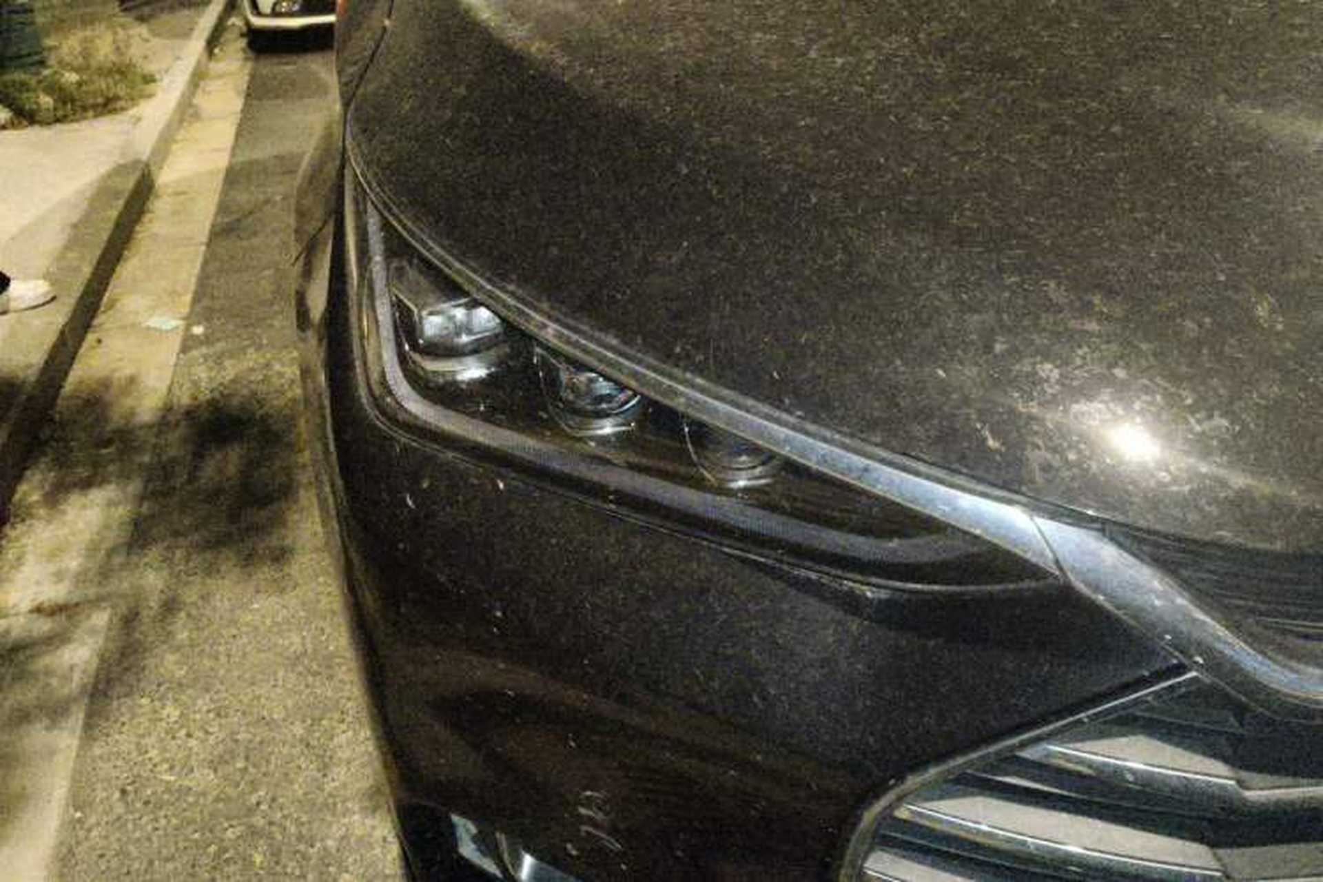 Used BYD Tang 2018 2.0T Automatic SmartConnect Luxury Version 7 Seats China V Standard Right Front Headlight