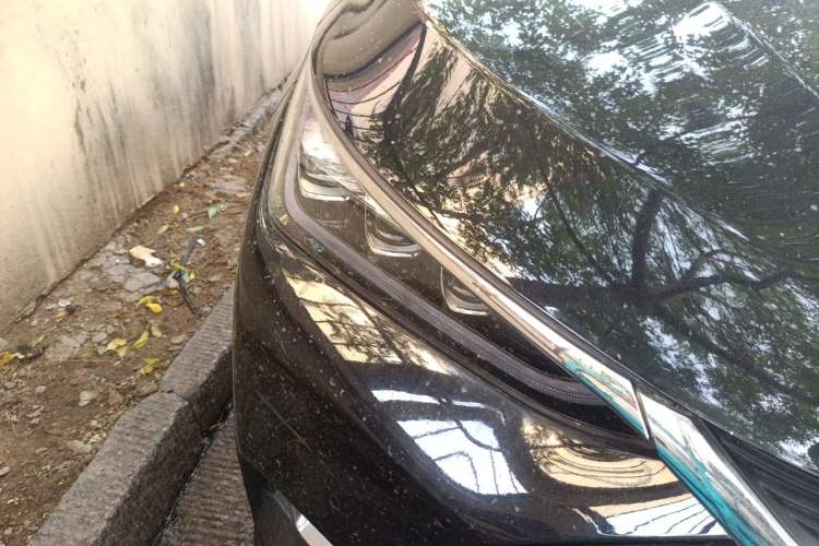 Used BYD Tang 2018 2.0T Automatic SmartConnect Prestige 7-Seater China V Standard Right Front Headlight