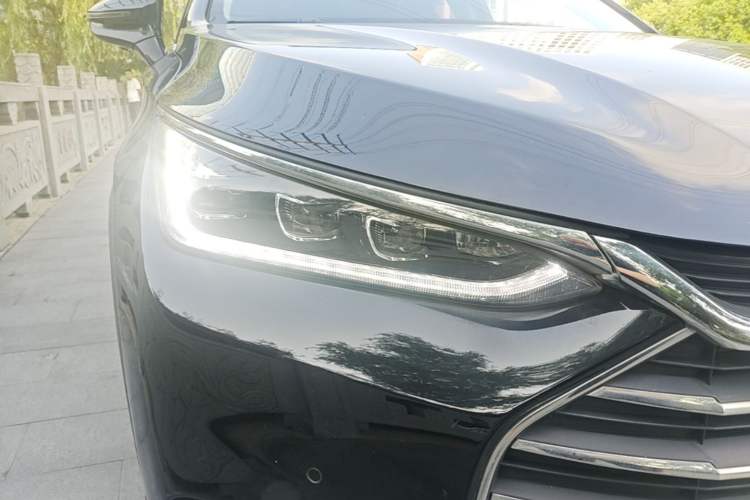 Used BYD Tang 2018 2.0T Automatic SmartConnect Prestige 7-Seater China V Standard Right Front Headlight
