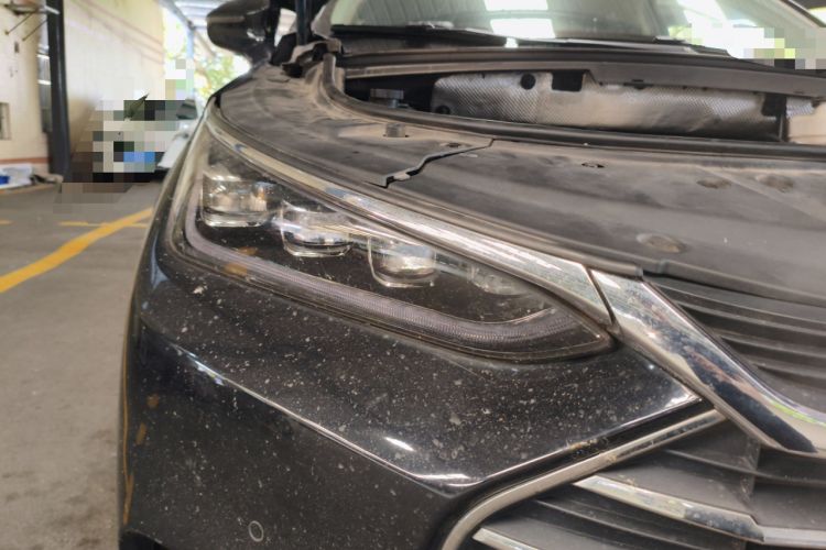 Used BYD Tang 2018 2.0T Automatic SmartConnect Prestige 7-Seater China V Standard Right Front Headlight
