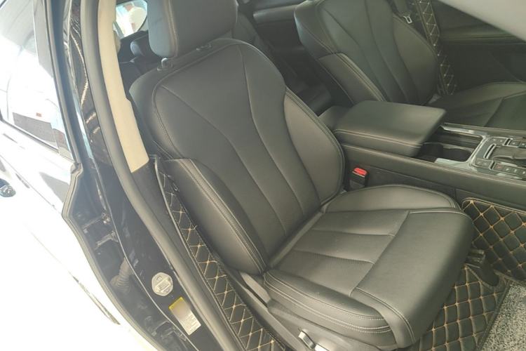 Used BYD Tang 2018 2.0T Automatic SmartConnect Prestige 7-Seater China V Standard Right Front Seat