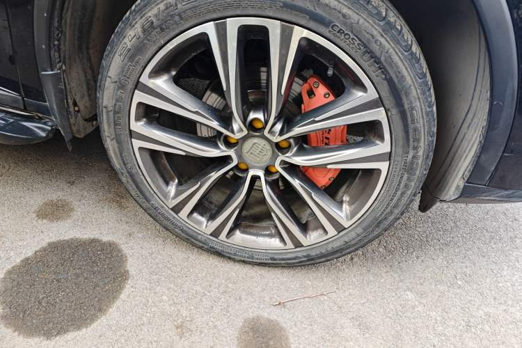 Used BYD Tang 2018 2.0T Automatic Smart Connect Prestige 7-Seater China V Standard Right Front Wheel Hub