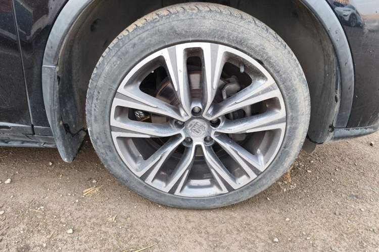 Used BYD Tang 2018 2.0T Automatic SmartConnect Prestige 7-Seater China V Standard Right Front Wheel Hub
