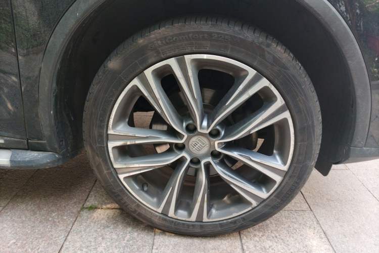 Used BYD Tang 2018 2.0T Automatic SmartConnect Prestige 7-Seater China V Standard Right Front Wheel Hub