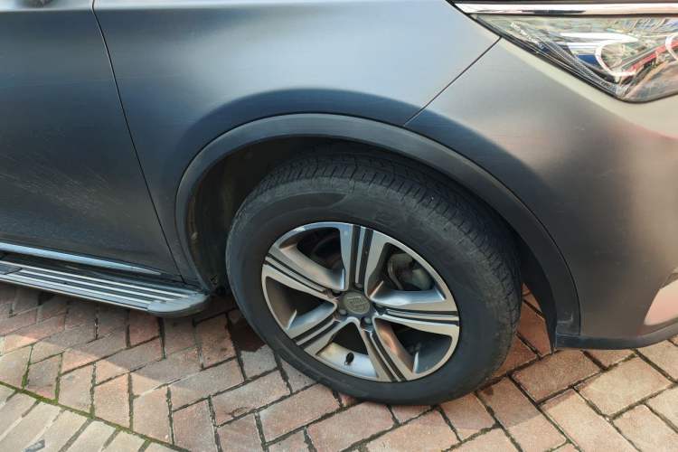 Used BYD Tang 2018 2.0T Automatic SmartConnect Luxury 7-Seater China V Emission Standard Right Front Wheel Hub