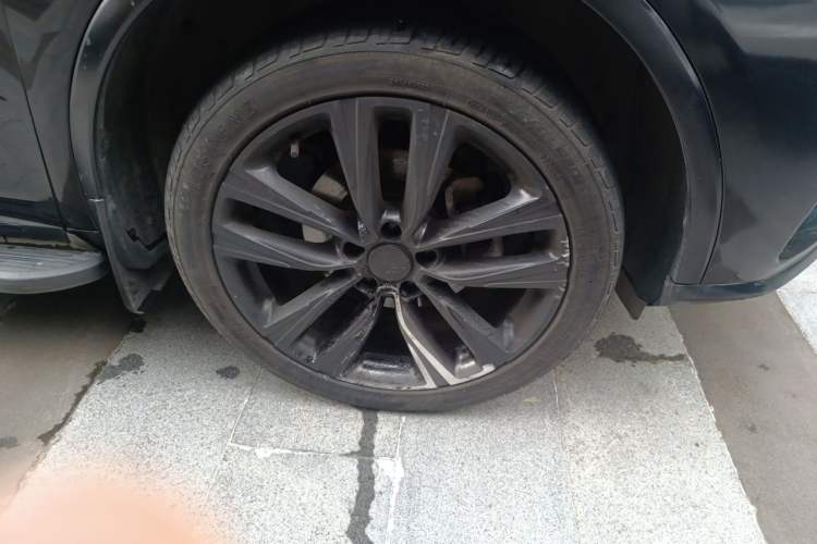 Used BYD Tang 2018 2.0T Automatic Smart Connect Prestige 7-Seater China V Standard Right Front Wheel Hub