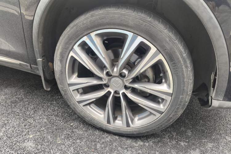 Used BYD Tang 2018 2.0T Automatic SmartConnect Prestige 7-Seater China V Standard Right Front Wheel Hub