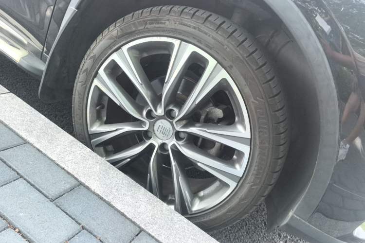 Used BYD Tang 2018 2.0T Automatic SmartConnect Prestige 7-Seater China V Standard Right Front Wheel Hub
