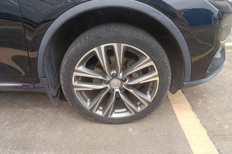 Used BYD Tang 2018 2.0T Automatic SmartConnect Prestige 7-Seater China V Standard Right Front Wheel Hub
