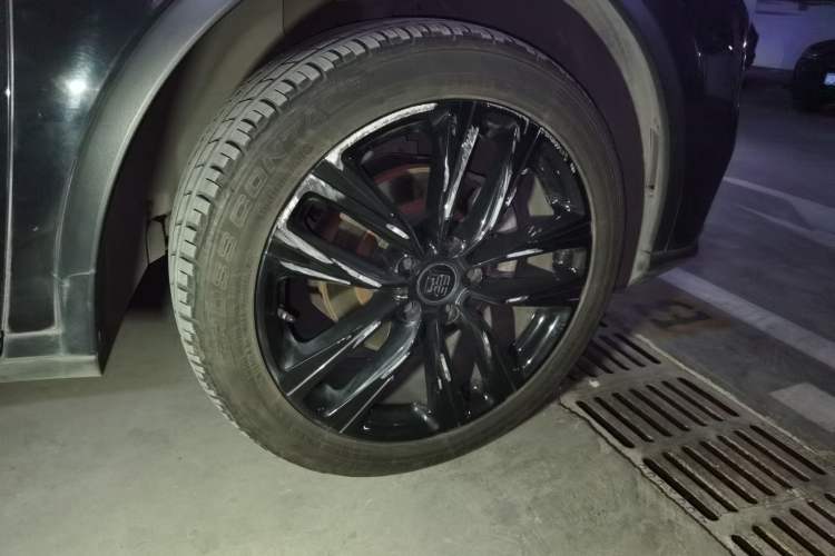 Used BYD Tang 2018 2.0T Automatic SmartConnect Prestige 7-Seater China V Standard Right Front Wheel Hub