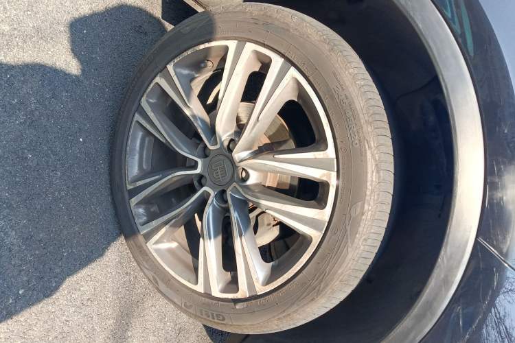 Used BYD Tang 2018 2.0T Automatic Smart Connect Prestige 7-Seater China V Standard Right Front Wheel Hub