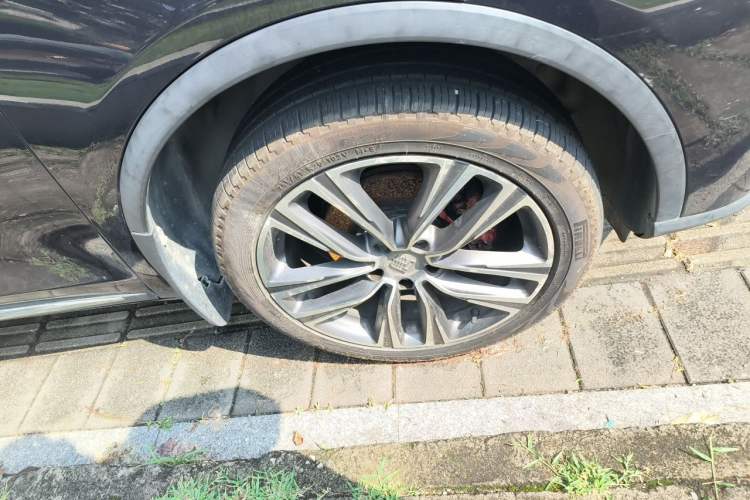 Used BYD Tang 2018 2.0T Automatic SmartConnect Prestige 7-Seater China V Standard Right Front Wheel Hub