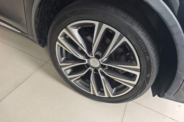 Used BYD Tang 2018 2.0T Automatic Smart Connect Prestige 7-Seater China V Standard Right Front Wheel Hub