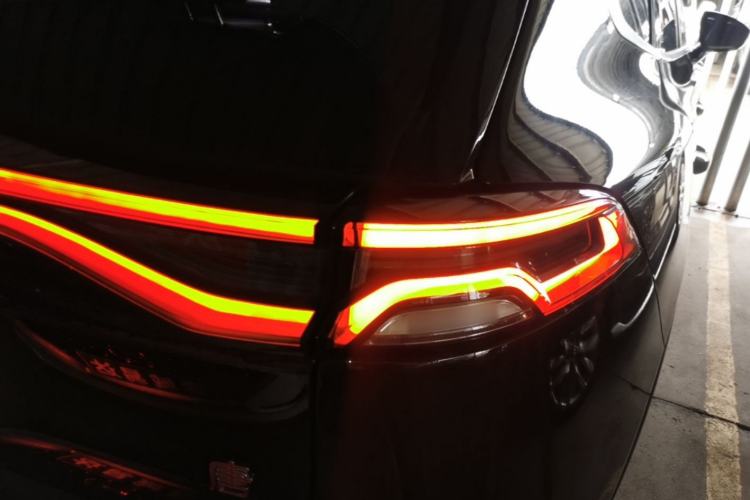 Used BYD Tang 2018 2.0T Automatic Smart Connect Prestige 5-Seater National Emission Standard V Right Rear Taillight