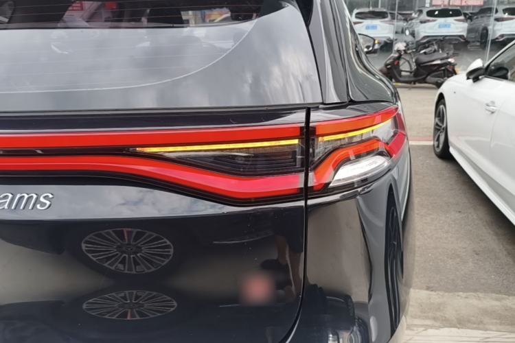 Used BYD Tang 2018 2.0T Automatic SmartConnect Prestige 7-Seater China V Standard Right Rear Taillight