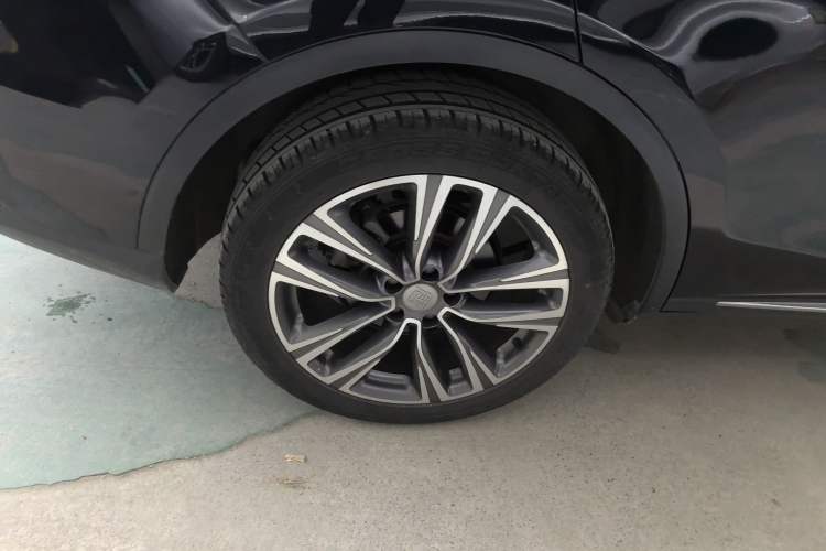 Used BYD Tang 2018 2.0T Automatic Smart Connect Prestige 7-Seater China V Standard Right Rear Wheel Hub