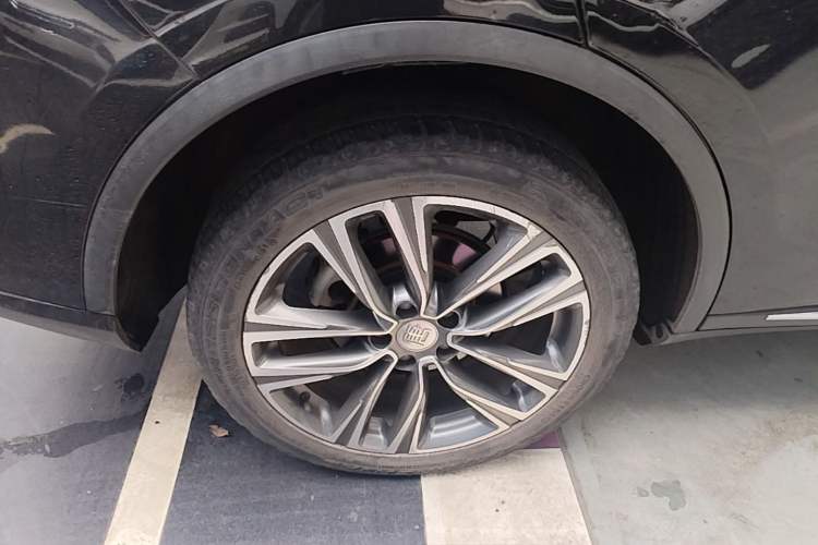 Used BYD Tang 2018 2.0T Automatic SmartConnect Prestige 7-Seater China V Standard Right Rear Wheel Hub