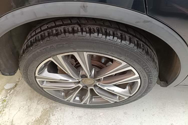 Used BYD Tang 2018 2.0T Automatic SmartConnect Prestige 7-Seater China V Standard Right Rear Wheel Hub