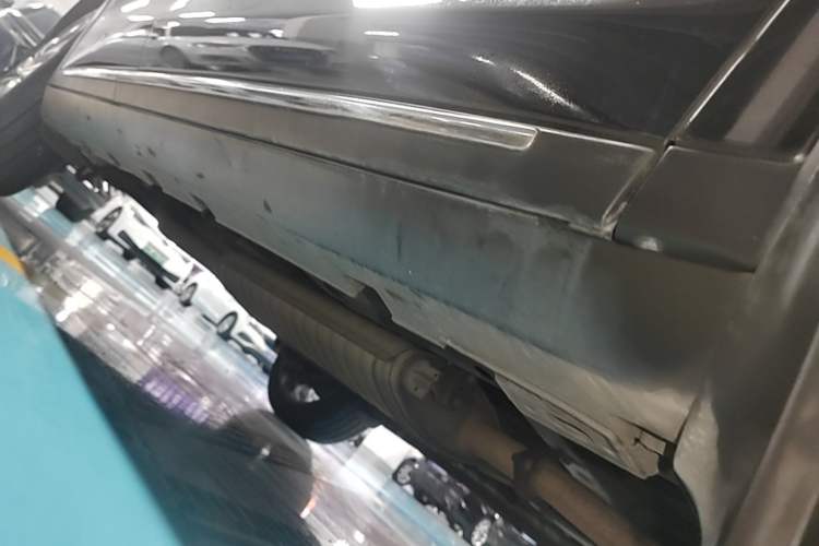 Used BYD Tang 2018 2.0T Automatic Smart Connect Prestige 7-Seater China V Standard Right Side Sill