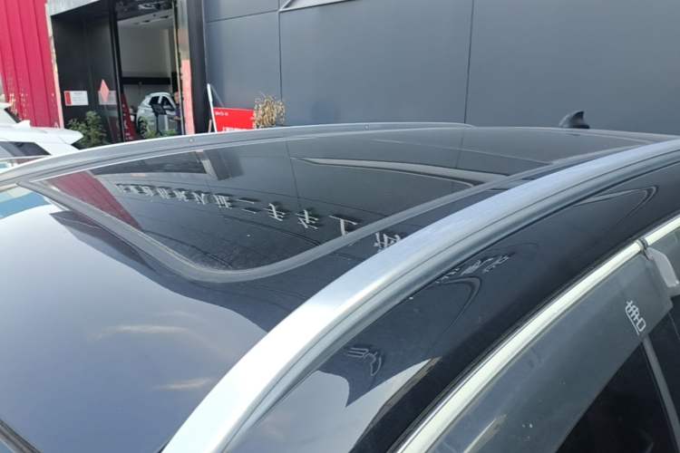 Used BYD Tang 2018 2.0T Automatic SmartConnect Luxury Edition 5 Seats China V Standard Roof