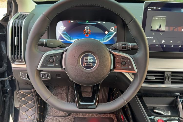 Used BYD Tang 2018 2.0T Automatic SmartConnect Prestige 7-Seater China V Standard Steering Wheel