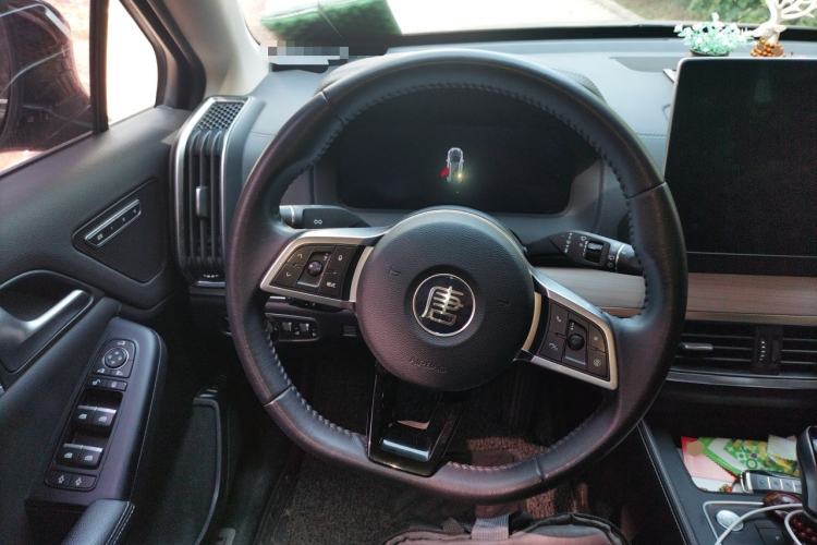 Used BYD Tang 2018 2.0T Automatic SmartConnect Prestige 7-Seater China V Standard Steering Wheel