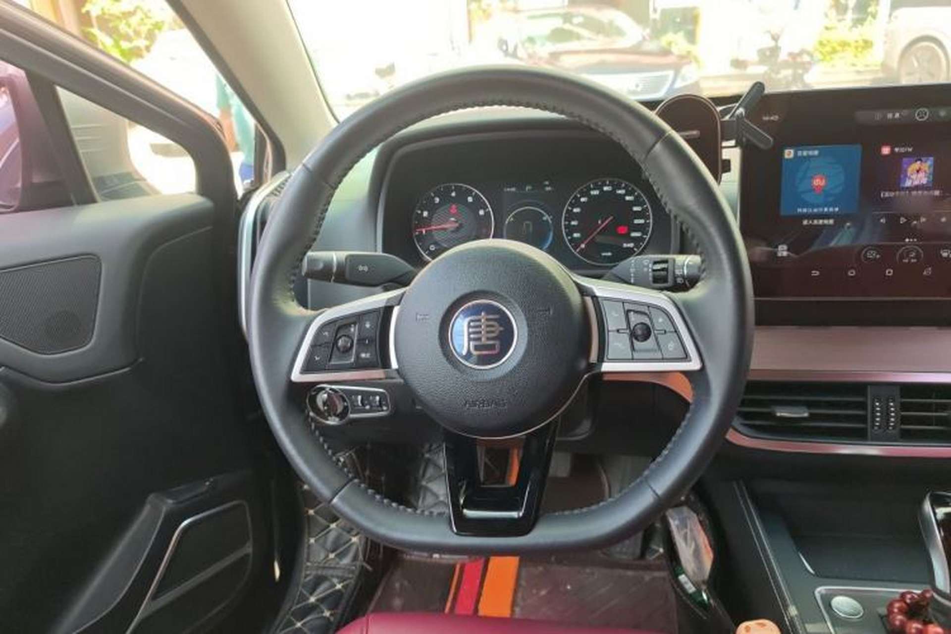 Used BYD Tang 2018 2.0T Automatic SmartConnect Luxury 7-Seater China V Emission Standard Steering Wheel