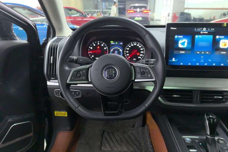 Used BYD Tang 2018 2.0T Automatic Smart Connect Prestige 7-Seater China V Standard Steering Wheel