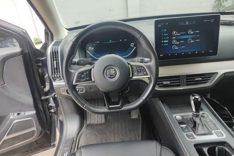 Used BYD Tang 2018 2.0T Automatic SmartConnect Prestige 7-Seater China V Standard Steering Wheel