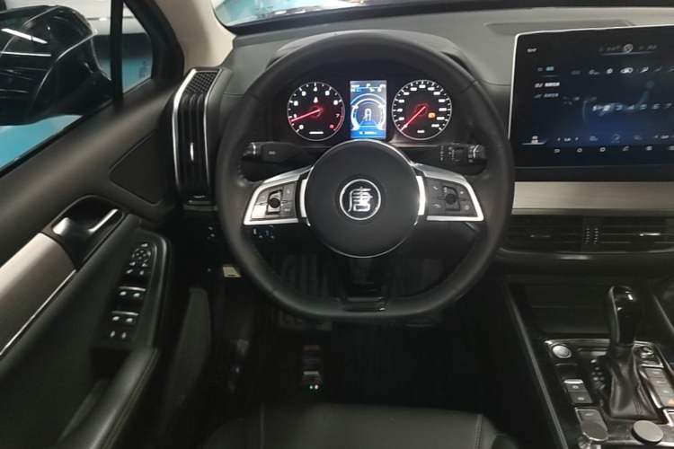 Used BYD Tang 2018 2.0T Automatic Smart Connect Prestige 7-Seater China V Standard Steering Wheel