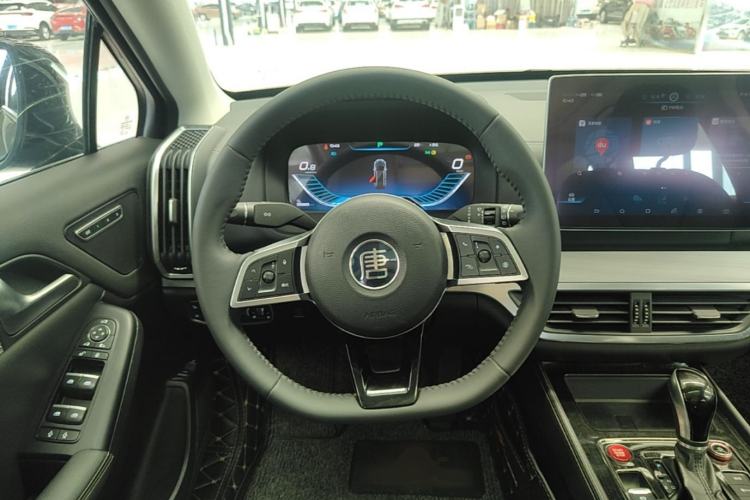 Used BYD Tang 2018 2.0T Automatic SmartConnect Prestige 7-Seater China V Standard Steering Wheel