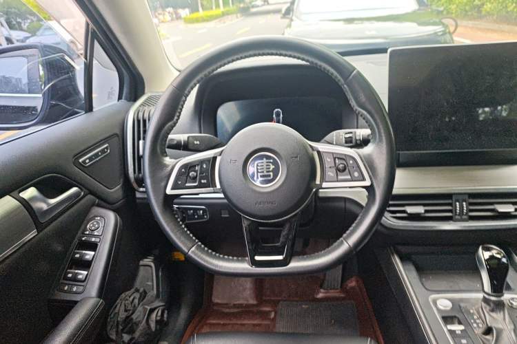 Used BYD Tang 2018 2.0T Automatic SmartConnect Prestige 7-Seater China V Standard Steering Wheel