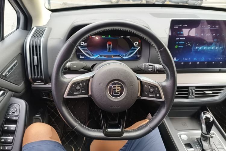 Used BYD Tang 2018 2.0T Automatic SmartConnect Prestige 7-Seater China V Standard Steering Wheel