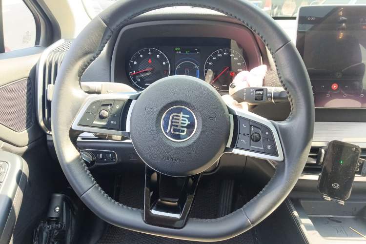 Used BYD Tang 2018 2.0T Automatic Smart Connect Prestige 7-Seater China V Standard Steering Wheel