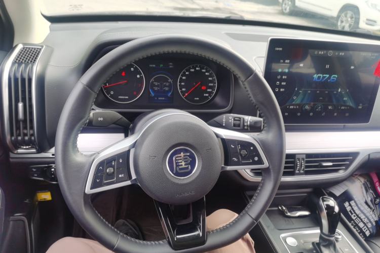 Used BYD Tang 2018 2.0T Automatic Smart Connect Prestige 7-Seater China V Standard Steering Wheel