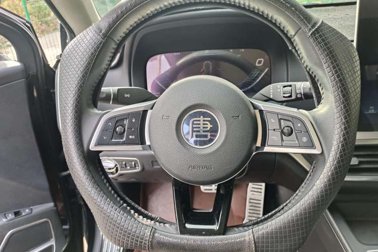 Used BYD Tang 2018 2.0T Automatic SmartConnect Prestige 7-Seater China V Standard Steering Wheel