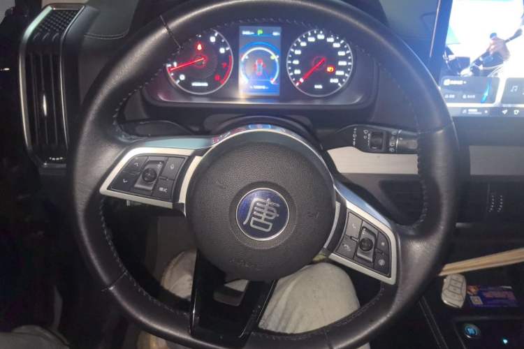 Used BYD Tang 2018 2.0T Automatic SmartConnect Prestige 5-Seater Emission Standard China V Steering Wheel