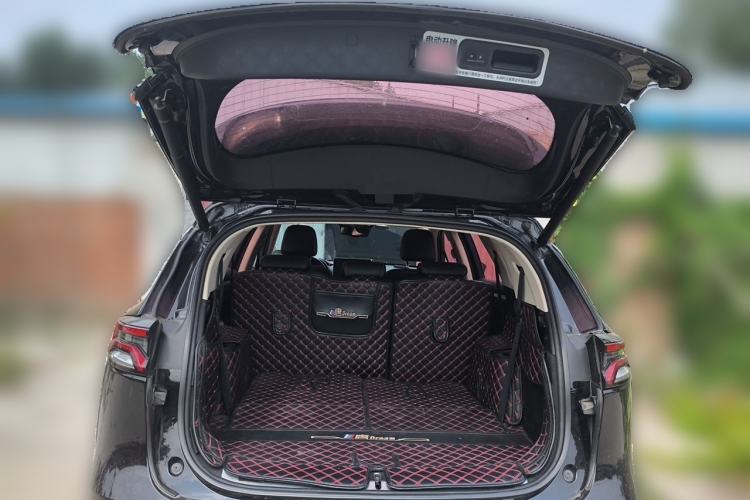 Used BYD Tang 2018 2.0T Automatic SmartConnect Prestige 7-Seater China V Standard Trunk