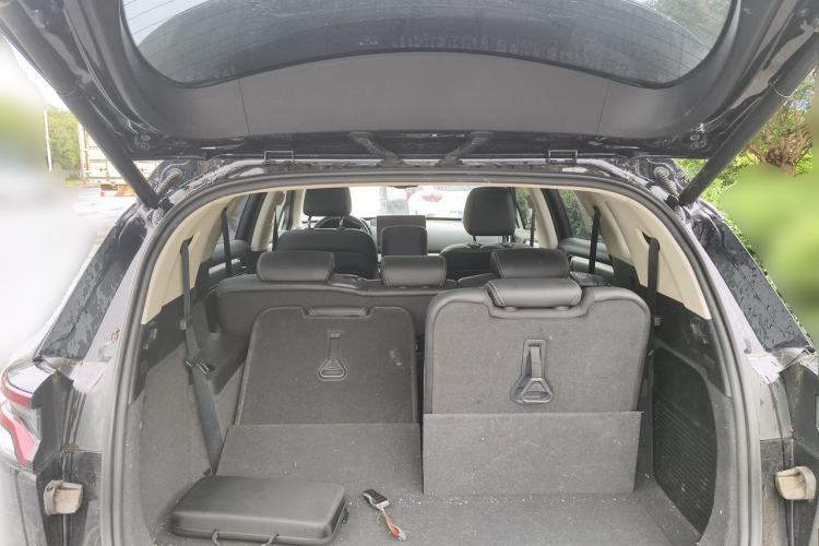 Used BYD Tang 2018 2.0T Automatic SmartConnect Prestige 7-Seater China V Standard Trunk