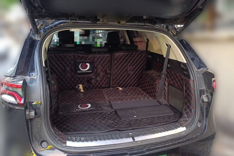 Used BYD Tang 2018 2.0T Automatic SmartConnect Prestige 7-Seater China V Standard Trunk
