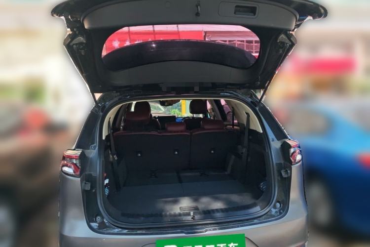 Used BYD Tang 2018 2.0T Automatic SmartConnect Luxury 7-Seater China V Emission Standard Trunk