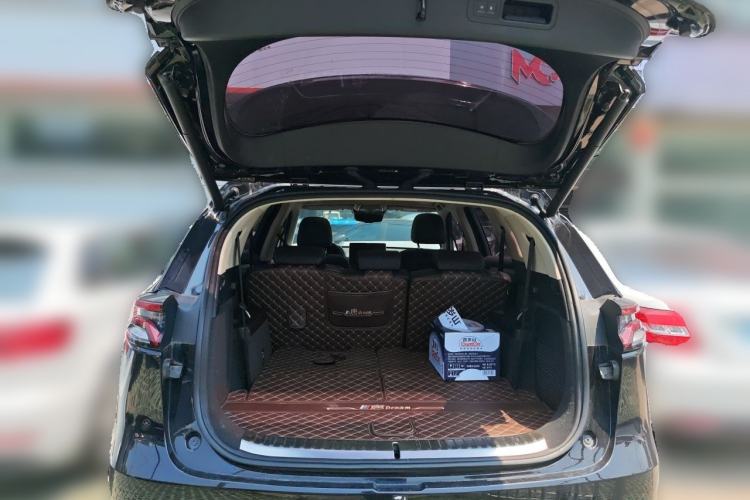Used BYD Tang 2018 2.0T Automatic SmartConnect Prestige 7-Seater China V Standard Trunk