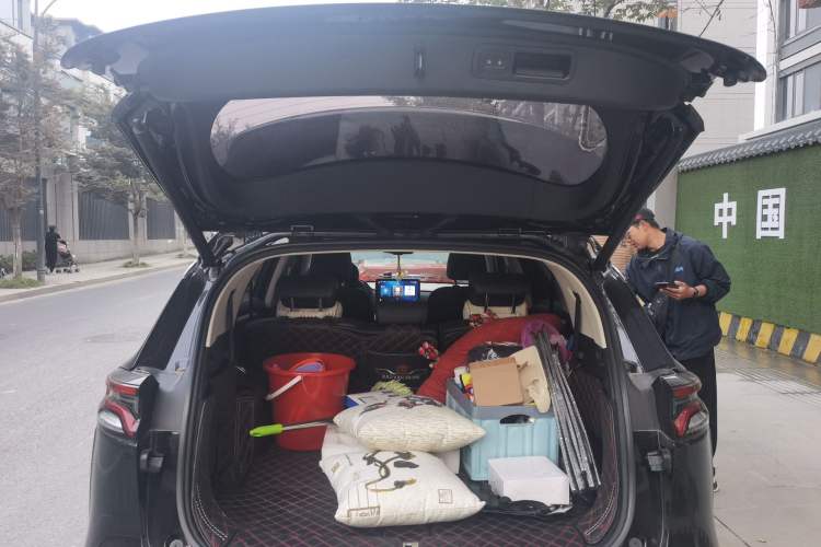 Used BYD Tang 2018 2.0T Automatic SmartConnect Prestige 7-Seater China V Standard Trunk