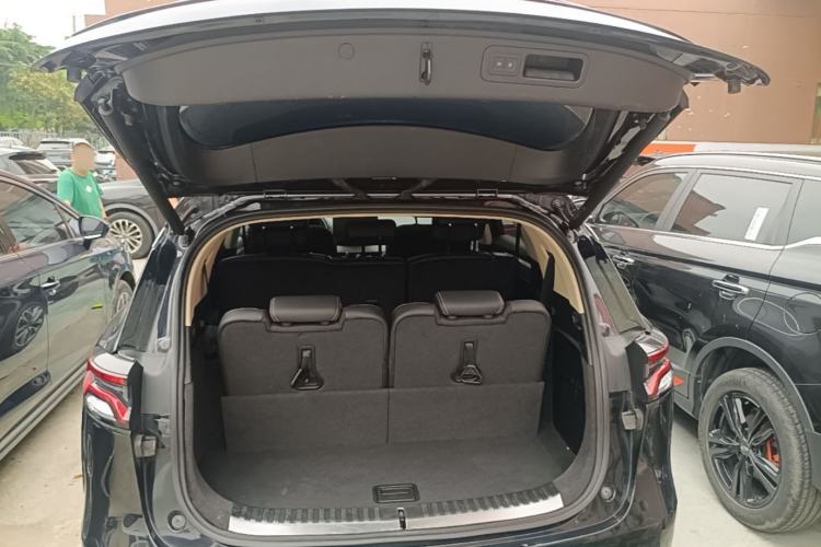 Used BYD Tang 2018 2.0T Automatic SmartConnect Prestige 7-Seater China V Standard Trunk